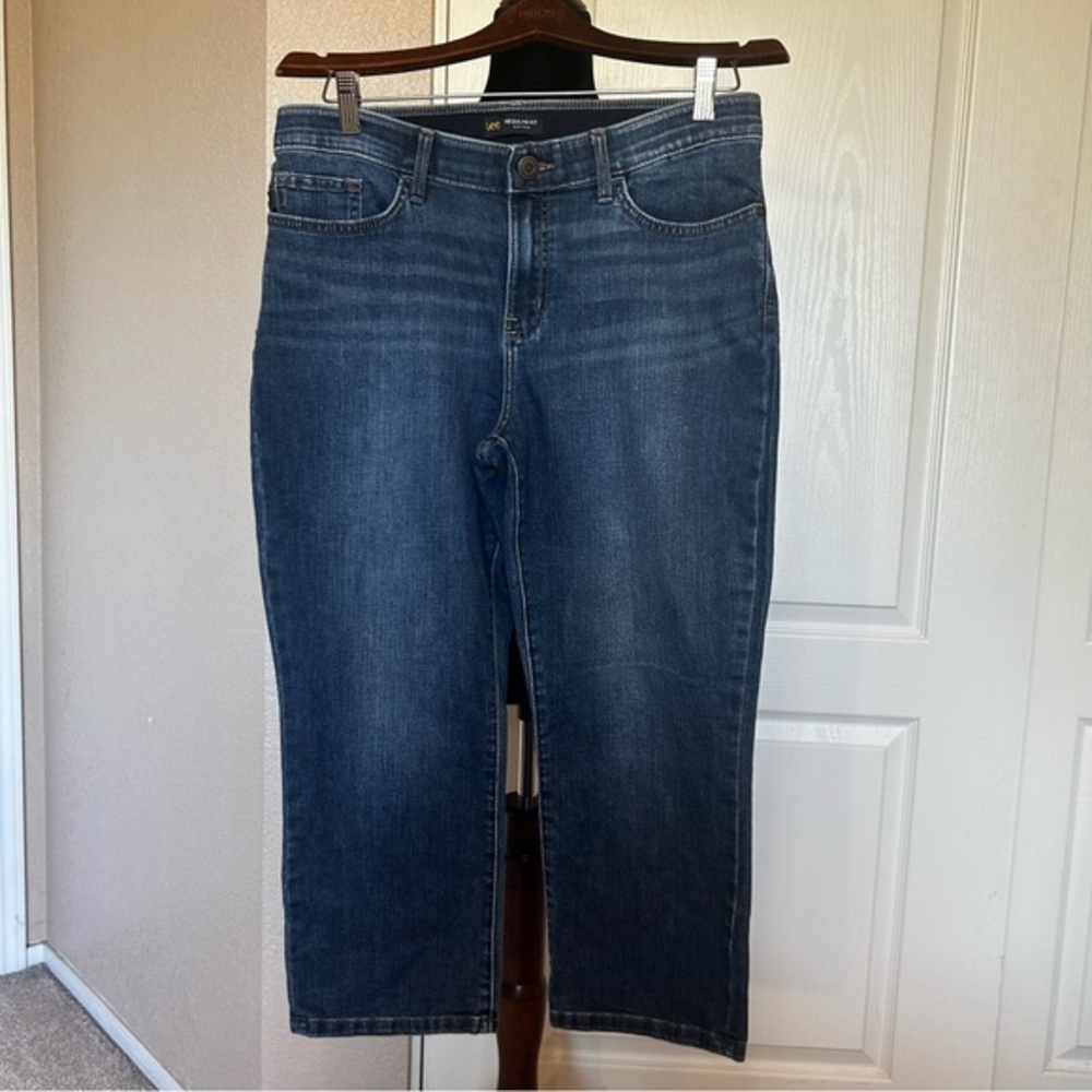 Lee Regular Fit Mid Rise Stretch‎ Waist Capri Jeans Size 10